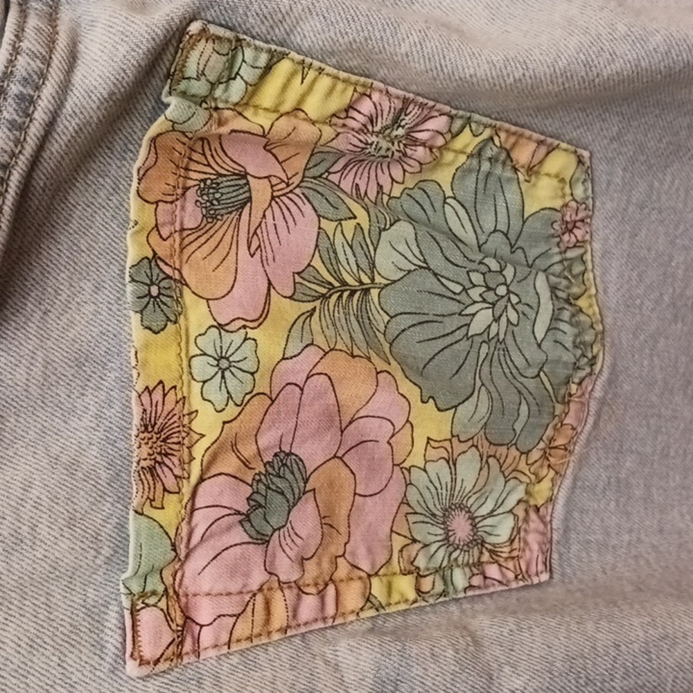 White Fable High Rise Distressed Dad Jeans - Picture 3 of 6